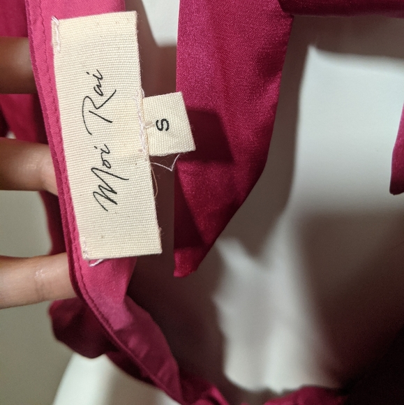 2/$25 Magenta Pink Satin Puff Sleeve Cropped Blouse Ribbon Tie Open Back - Picture 4 of 5